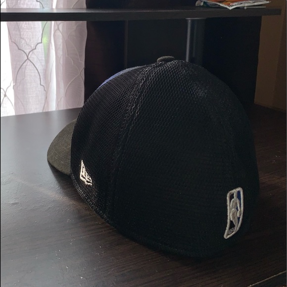 NBA Hat - Picture 3 of 4